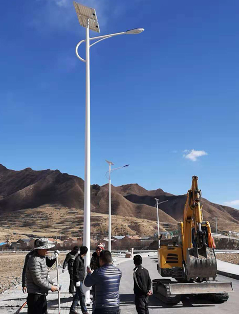 甘南碌曲10米会宁太阳能路灯项目