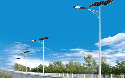 农村道路装会宁太阳能路灯选多大瓦数实测